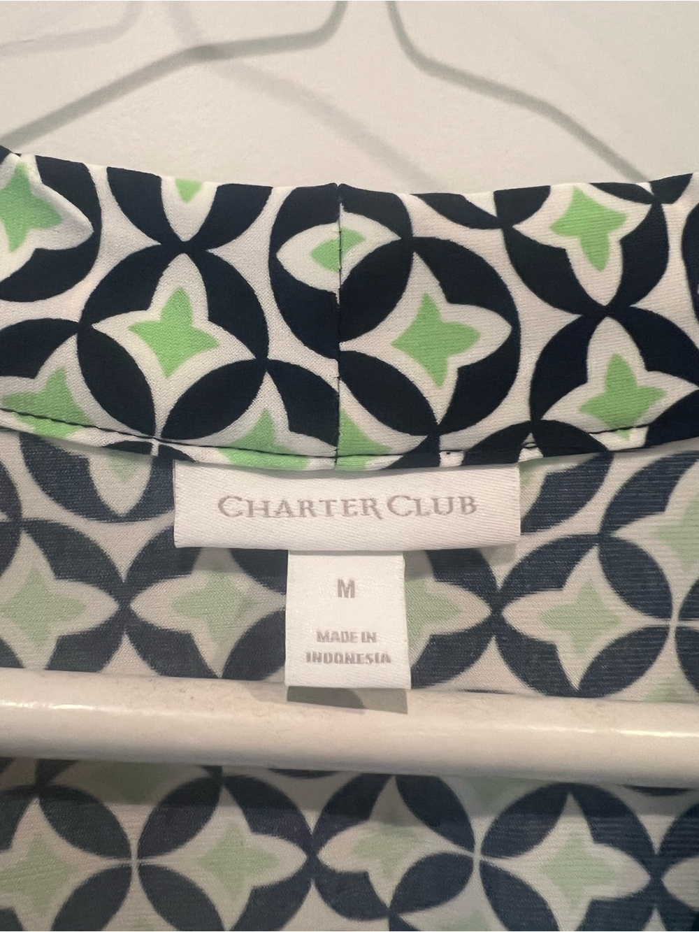 Charter Club Navy & Green Geometric V-Neck Tunic Top Size Medium - Picture 2 of 16